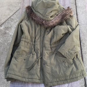 Women’s coat | Hooded Parka | Faux fur hood